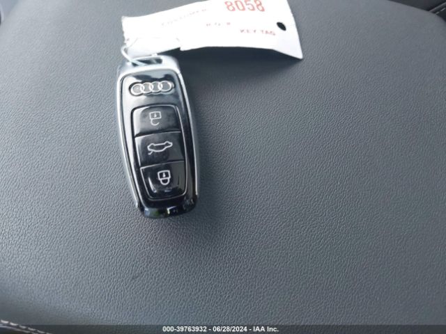 WA1BVAF1XKD018172 Audi Q8 55 Premium