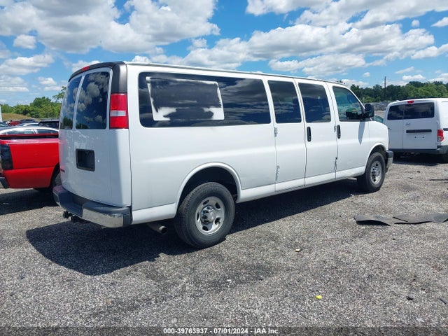 Chevrolet Express 3500 Lt 2017 1GAZGPFG4H1334210 Image 4