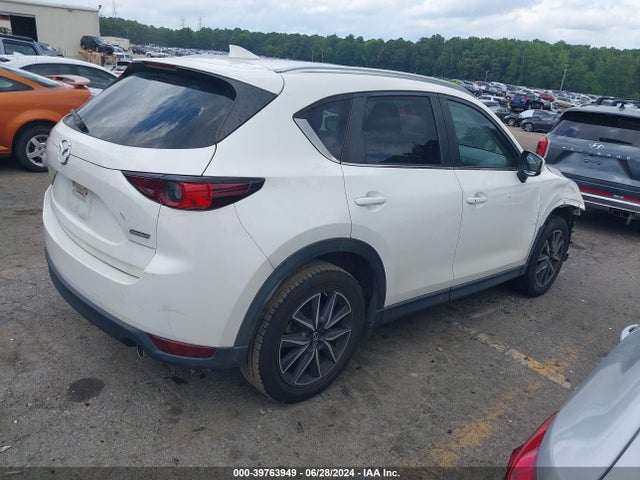 Mazda Cx-5 Touring 2018 JM3KFACM3J1349300 Image 4