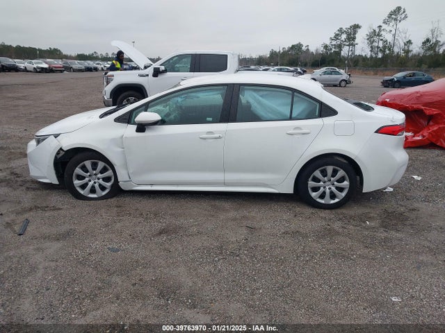 Toyota COROLLA LE 2021 5YFEPMAE9MP223801 Image 14