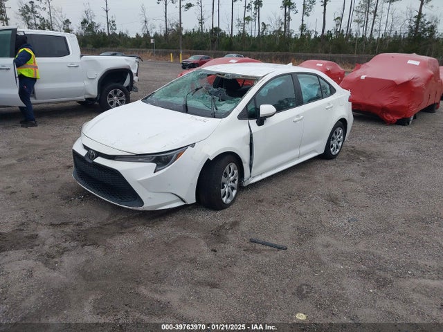 Toyota COROLLA LE 2021 5YFEPMAE9MP223801 Image 2