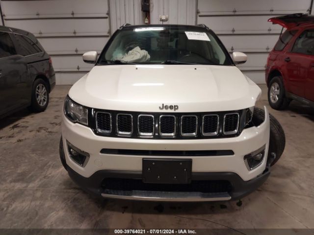 3C4NJDCB1JT176695 Jeep Compass Limited