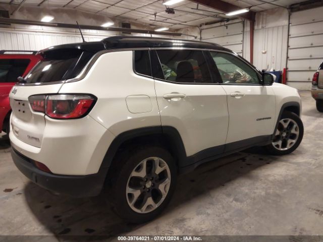3C4NJDCB1JT176695 Jeep Compass Limited