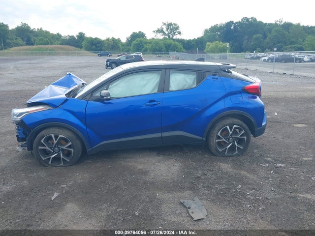 Toyota C-HR XLE 2020 NMTKHMBX5LR112571 Image 13