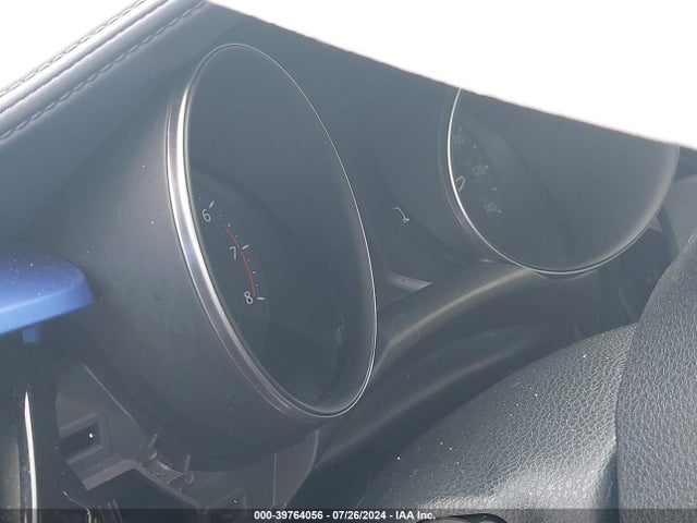 Toyota C-HR XLE 2020 NMTKHMBX5LR112571 Image 14