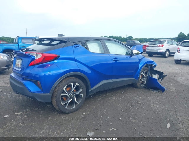 Toyota C-HR XLE 2020 NMTKHMBX5LR112571 Image 4