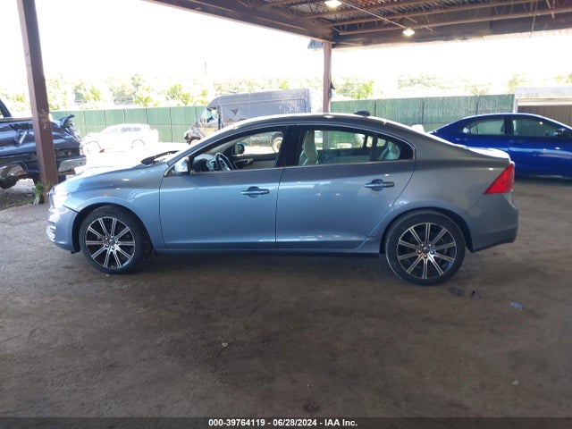 Volvo S60 Inscription T5 2017 LYV402TK7HB154584 Image 14
