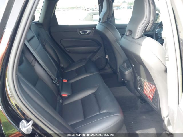 YV4L12DV8P1199330 Volvo Xc60 B5 Core
