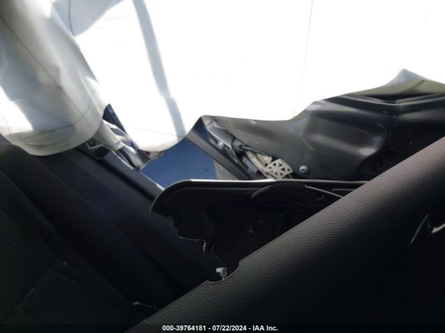 WVGAV7AX0FW523305 Volkswagen TIGUAN S