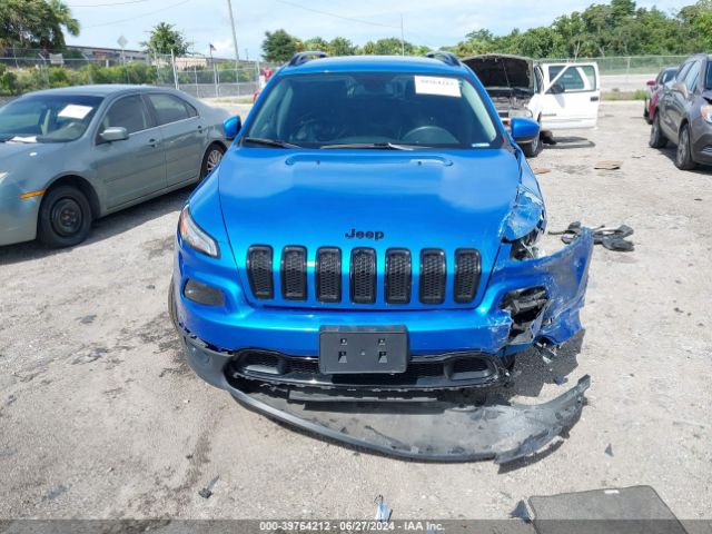 1C4PJLCB3JD621222 Jeep Cherokee Latitude Fwd