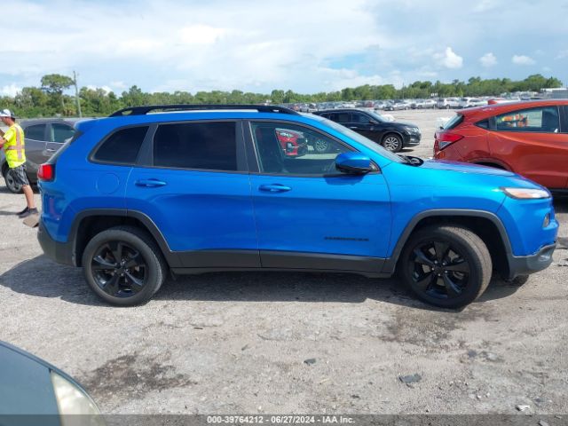 1C4PJLCB3JD621222 Jeep Cherokee Latitude Fwd