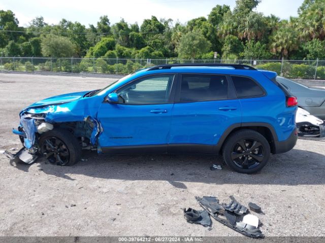 1C4PJLCB3JD621222 Jeep Cherokee Latitude Fwd