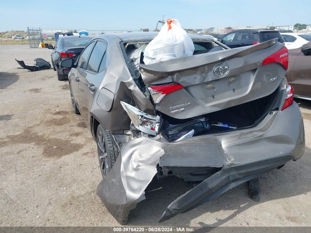 Toyota COROLLA SE 2017 5YFBURHE2HP673858 Image 3