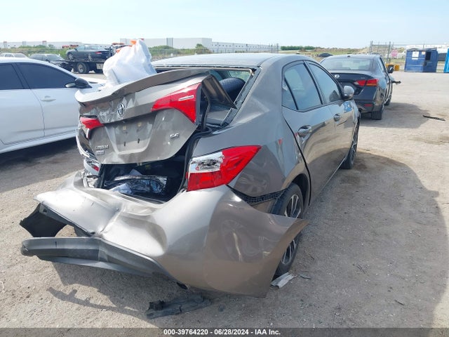 Toyota COROLLA SE 2017 5YFBURHE2HP673858 Image 4