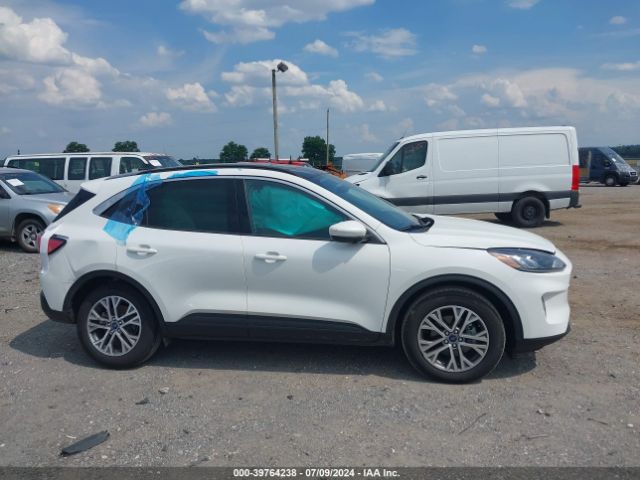 1FMCU9H64NUB77824 Ford ESCAPE SEL
