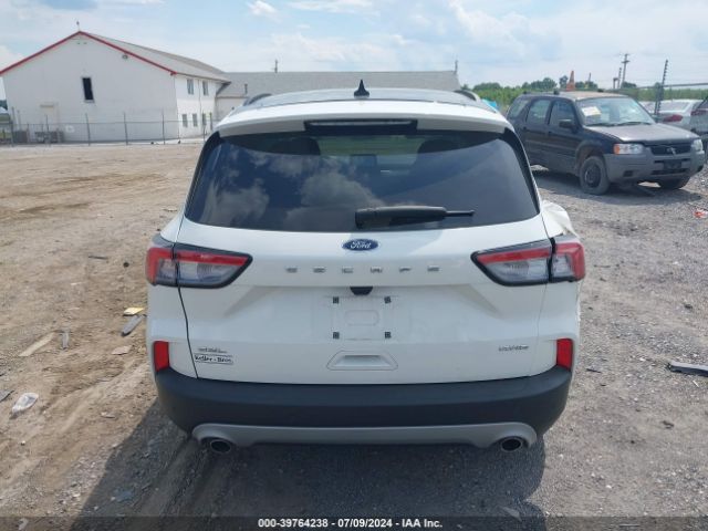 1FMCU9H64NUB77824 Ford ESCAPE SEL