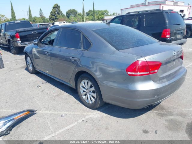 1VWAT7A33EC110119 Volkswagen Passat 1.8t Wolfsburg Edition