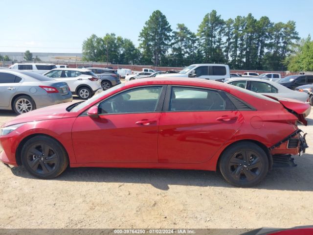 KMHLM4AG5NU321645 Hyundai ELANTRA SEL