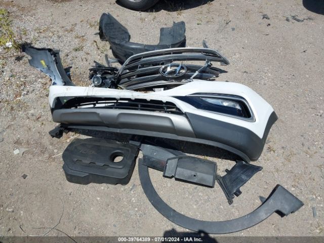 5XYZUDLB0HG444324 Hyundai Santa Fe Sport 2.4l