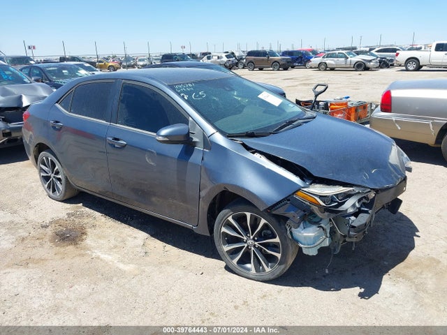 Toyota COROLLA SE 2018 5YFBURHE0JP839364 головне зображення