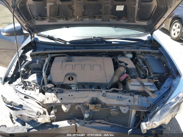 Toyota COROLLA SE 2018 5YFBURHE0JP839364 Image 10