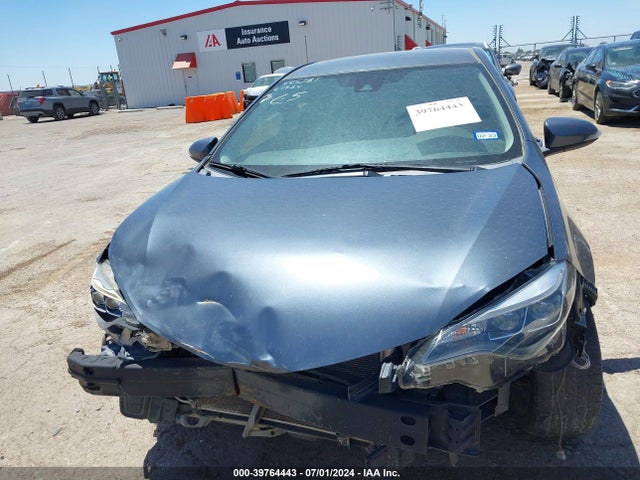 Toyota COROLLA SE 2018 5YFBURHE0JP839364 Image 12