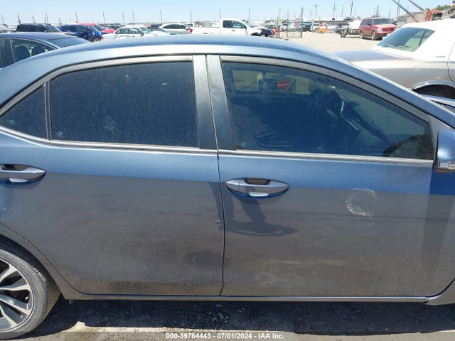 Toyota COROLLA SE 2018 5YFBURHE0JP839364 Image 13