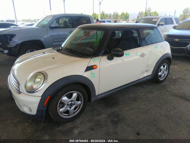 2009 MINI COOPER WMWMF33559TW76395 Photo 1