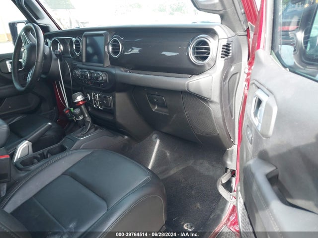 1C4HJXEG4MW864101 Jeep Wrangler Unlimited Sahara Altitude 4x4