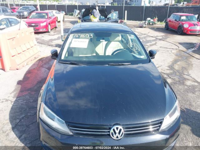 3VWD17AJ2EM425882 Volkswagen Jetta 1.8t Se