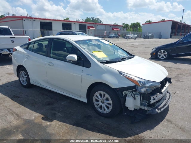 Toyota Prius L Eco 2020 JTDKARFU8L3112729 главное изображение