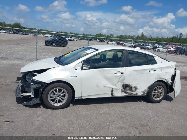 Toyota Prius L Eco 2020 JTDKARFU8L3112729 Image 15