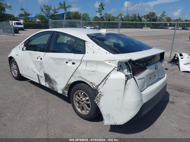 Toyota Prius L Eco 2020 JTDKARFU8L3112729 Image 3