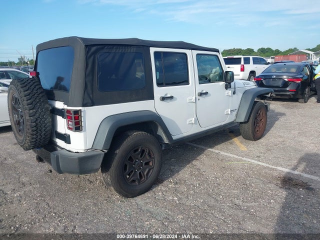 1C4BJWDG9HL512947 Jeep Wrangler Unlimited Willys Wheeler