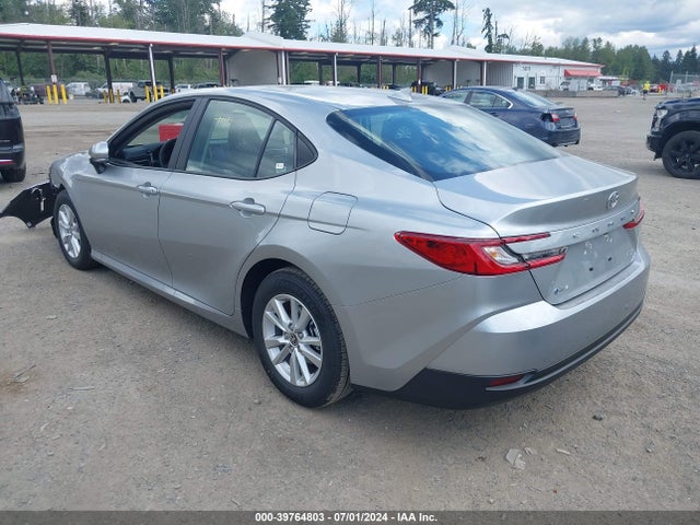 Toyota CAMRY LE 2025 4T1DAACKXSU006641 Image 3