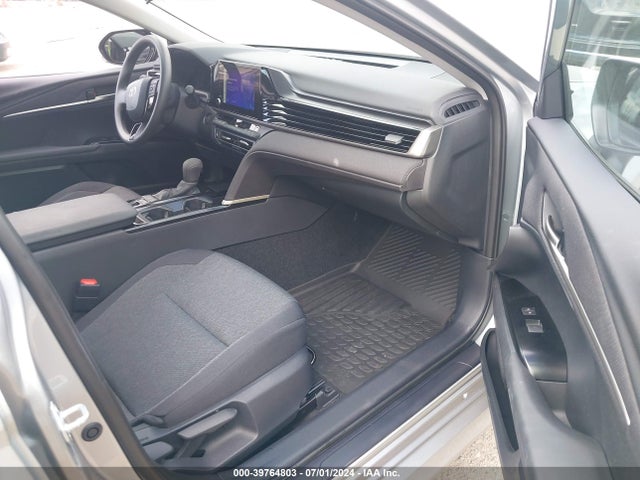 Toyota CAMRY LE 2025 4T1DAACKXSU006641 Image 5