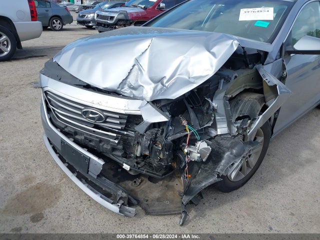 Hyundai SONATA SE 2017 5NPE24AF6HH541739 Image 6