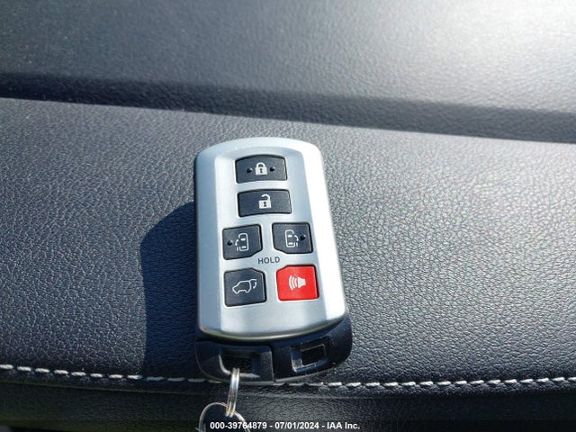 Toyota Sienna Xle 8 Passenger 2015 5TDYK3DC4FS622500 Image 11