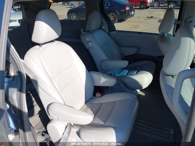 Toyota Sienna Xle 8 Passenger 2015 5TDYK3DC4FS622500 Image 8