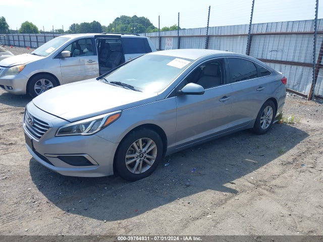 Hyundai Sonata 2017 5NPE24AF8HH503462 Image 2