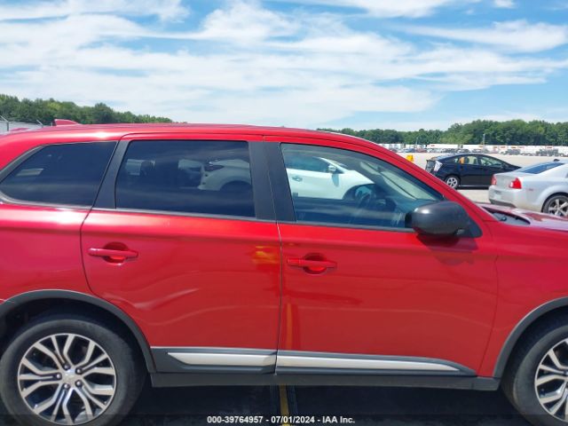 JA4AD2A37HZ054782 Mitsubishi Outlander Es