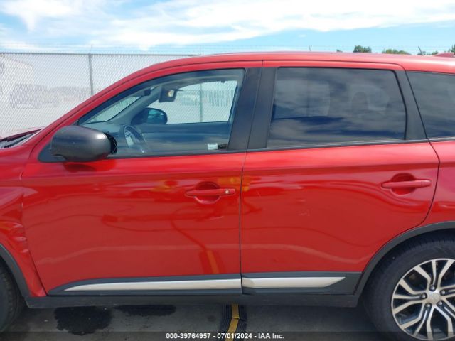JA4AD2A37HZ054782 Mitsubishi Outlander Es