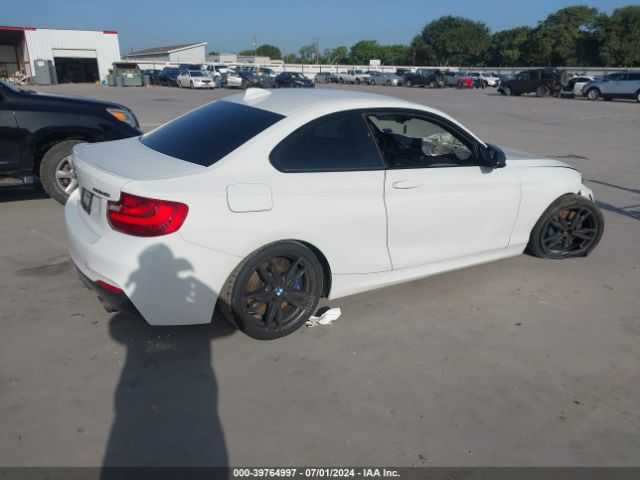 WBA2G1C3XHV639403 BMW M240i