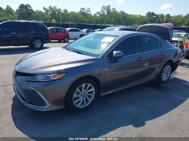 Toyota CAMRY LE 2021 4T1C11AK3MU549668 Image 2