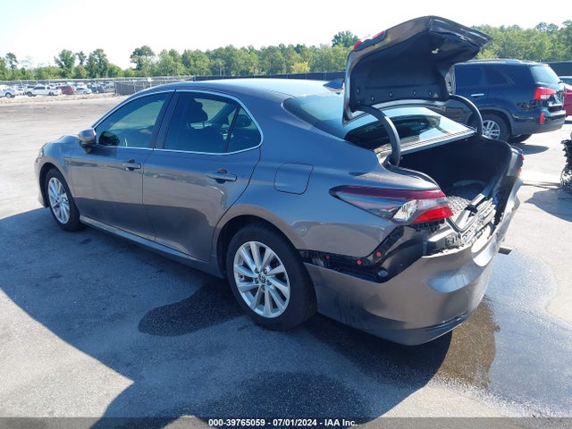 Toyota CAMRY LE 2021 4T1C11AK3MU549668 Image 3
