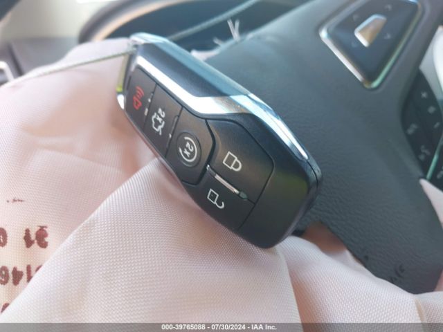 2LMTJ8LP3GBL75441 Lincoln Mkx Reserve