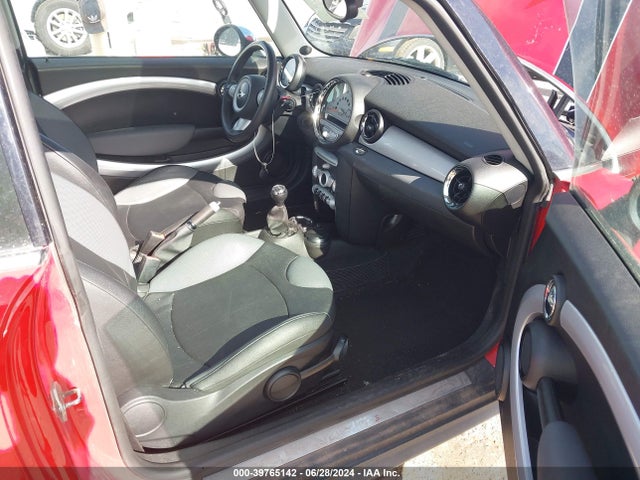 2009 MINI COOPER S WMWMF73559TT94572 Photo 4