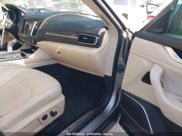 ZN661YULXKX315570 Maserati Levante S Granlusso