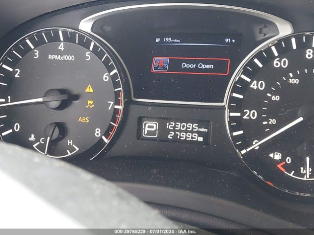 5N1AR2MN9EC731930 Nissan Pathfinder S