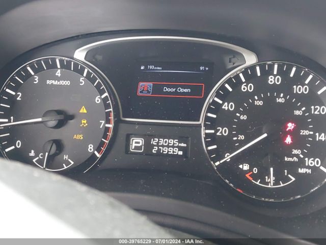 5N1AR2MN9EC731930 Nissan Pathfinder S